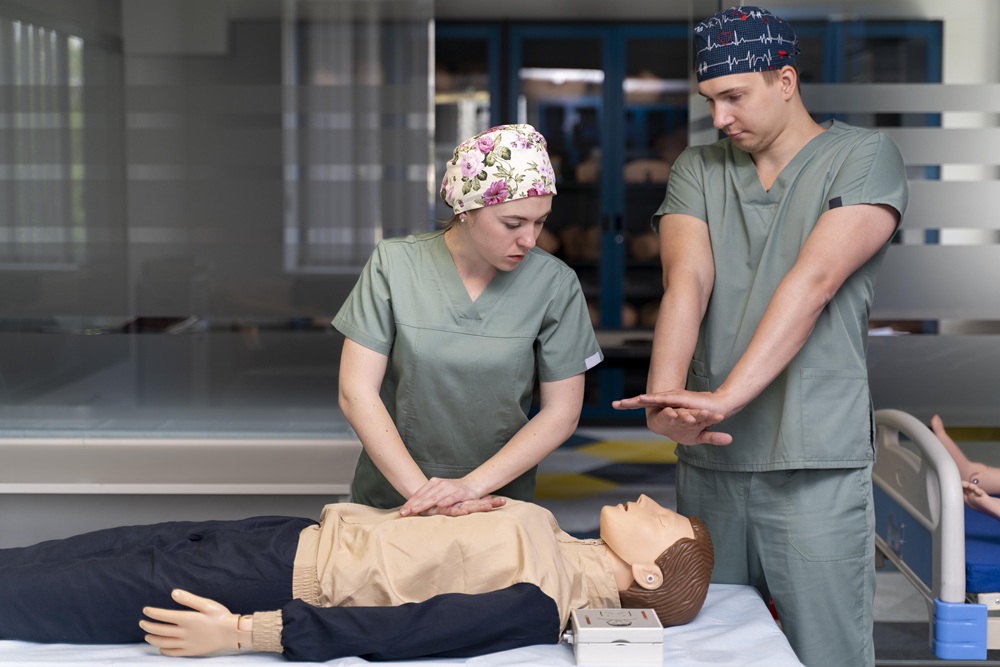 1-Day Emergency First Aid at Work Course UK